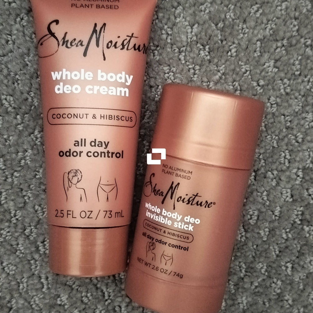 Shea Moisture Rose Gold Body Moisturizer and Oil Set